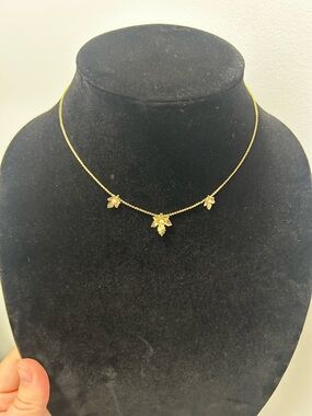 Delicate Vintage Celebrity Gold Maple Leaf Choker Necklace - Women Jewelry